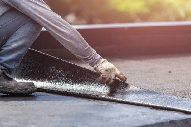 Professional Crawl Space Encapsulation technician working in Fountain, MI
